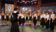 Сборен фолклорен състав от САЩ изпълнява песента ''Хубава Милка'', 22.10.2013 г.