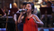 Г-ца Крисия изпълнява песента "Beautiful, Beautiful'' в рубриката ''Запознай се с малките'', 01.05.2015 г.